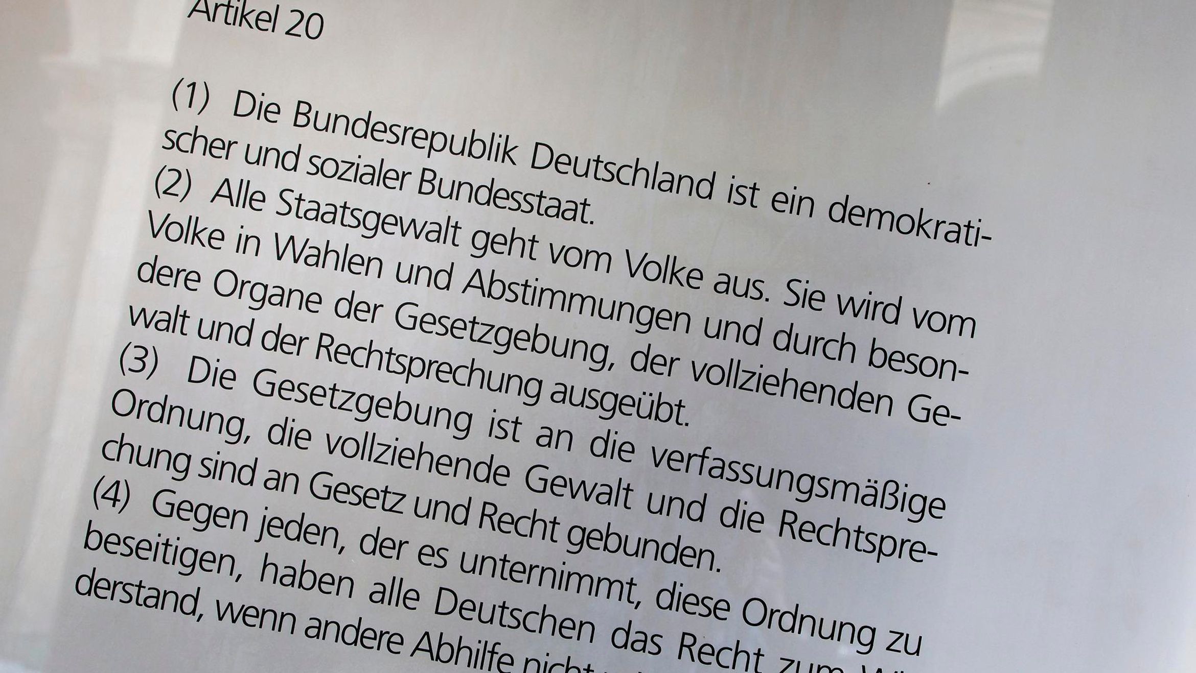 Deutscher Bundestag Das Recht Auf Widerstand Zum Schutz Der Verfassung