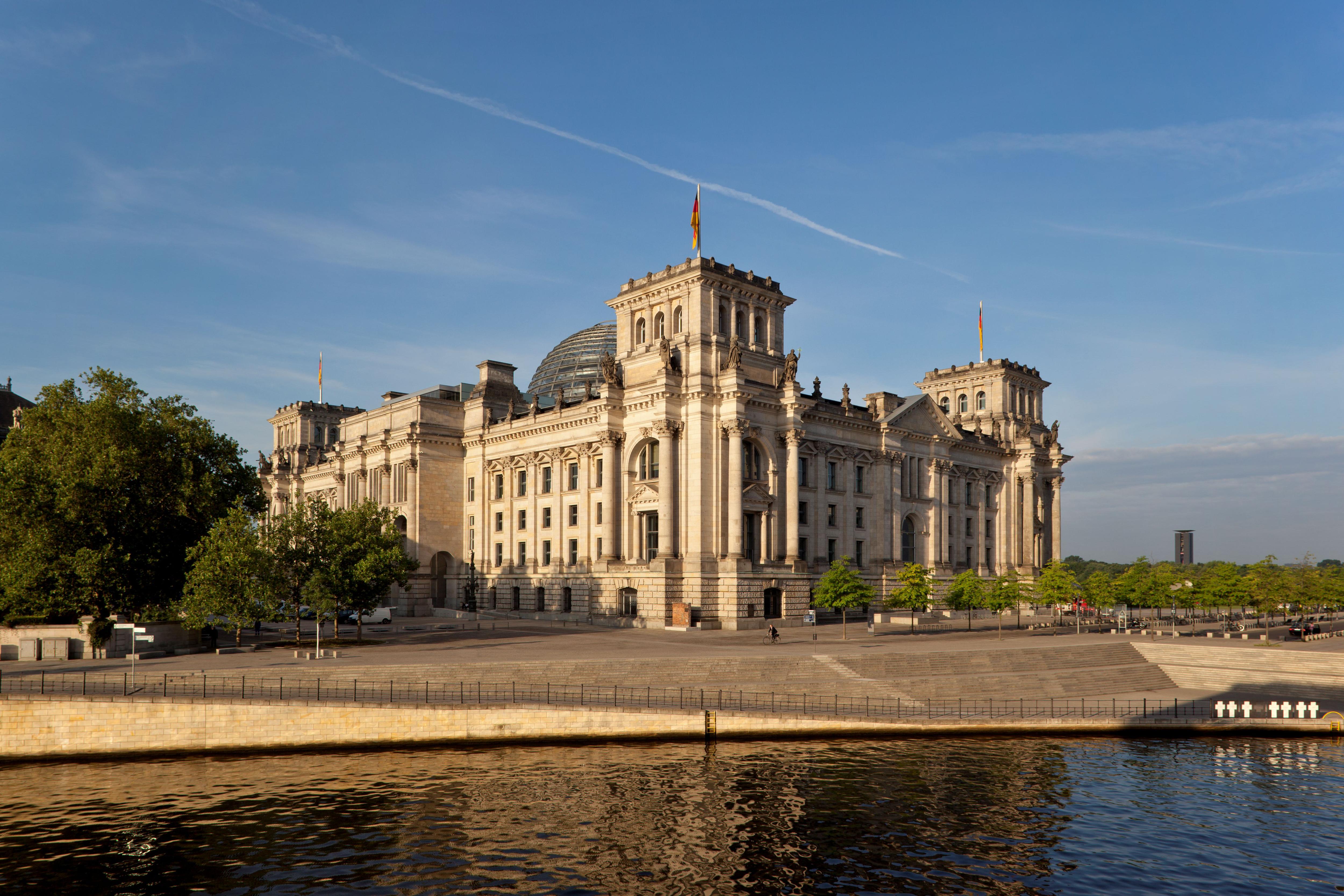 German Bundestag - Function And Role