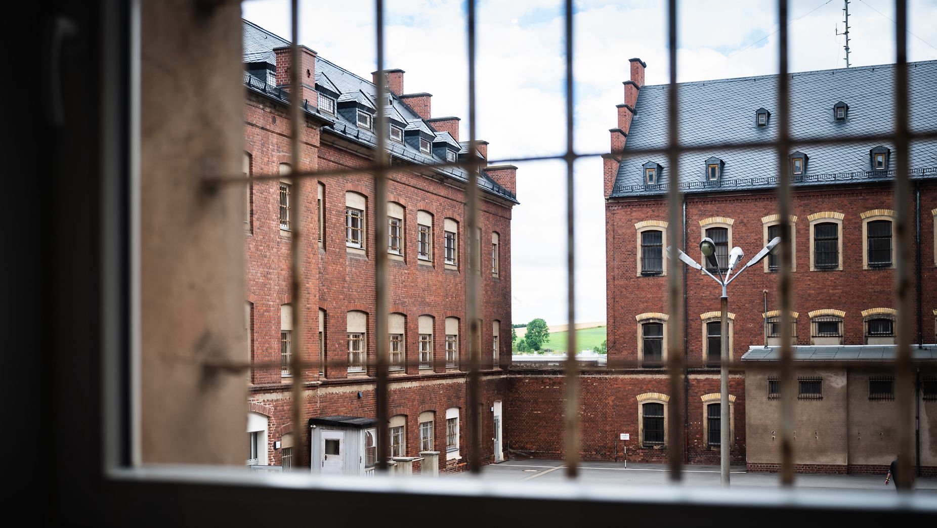 Deutscher Bundestag - Gedenkstätte Gefängnis Hoheneck: „Nationales ...