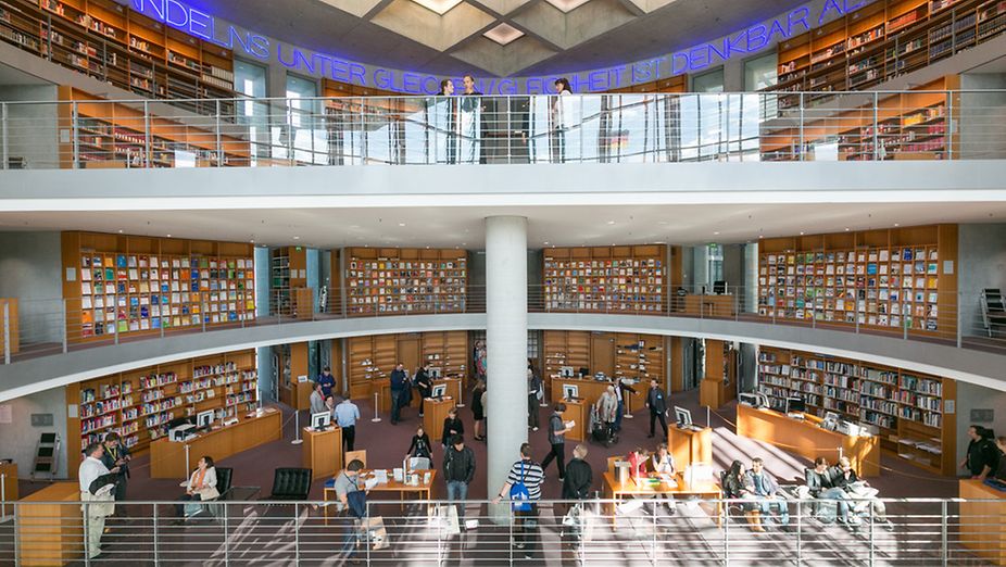 Deutscher Bundestag - Die Bibliothek Des Deutschen Bundestages