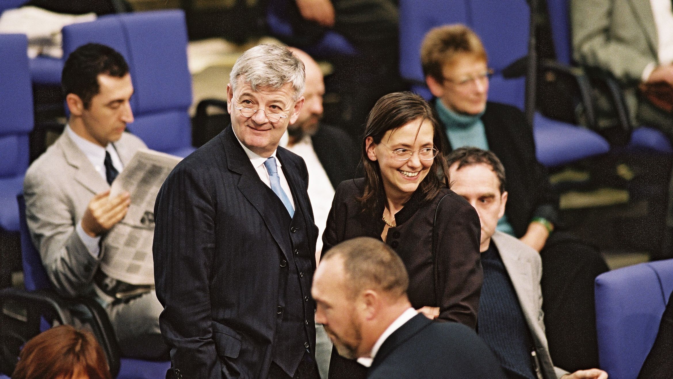 Deutscher Bundestag - Gerhard Schröders Erste Vertrauensfrage