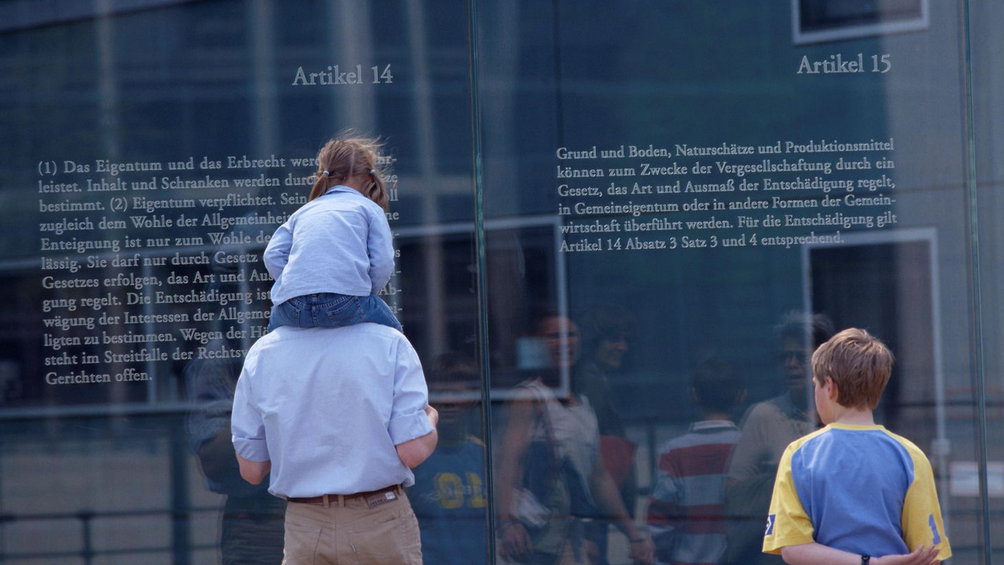 Deutscher Bundestag Dani Karavan