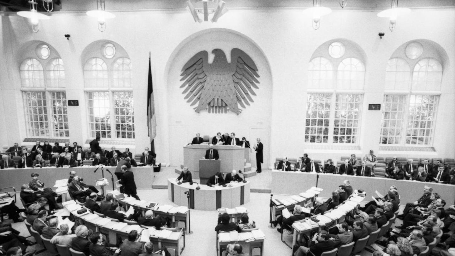 Deutscher Bundestag Vor 65 Jahren Bonn Setzt Sich Gegen Frankfurt Durch