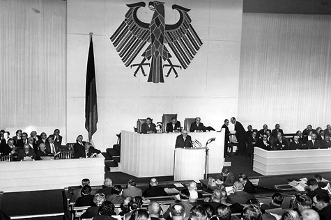 Deutscher Bundestag - Vor 60 Jahren: Bundestag Tagt Erstmals In Berlin