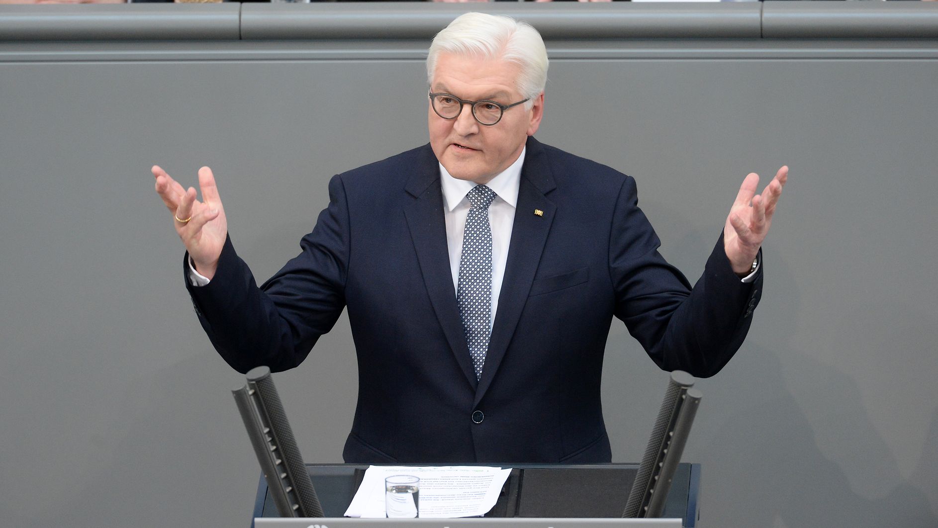 Deutscher Bundestag FrankWalter Steinmeier als Bundespräsident vereidigt