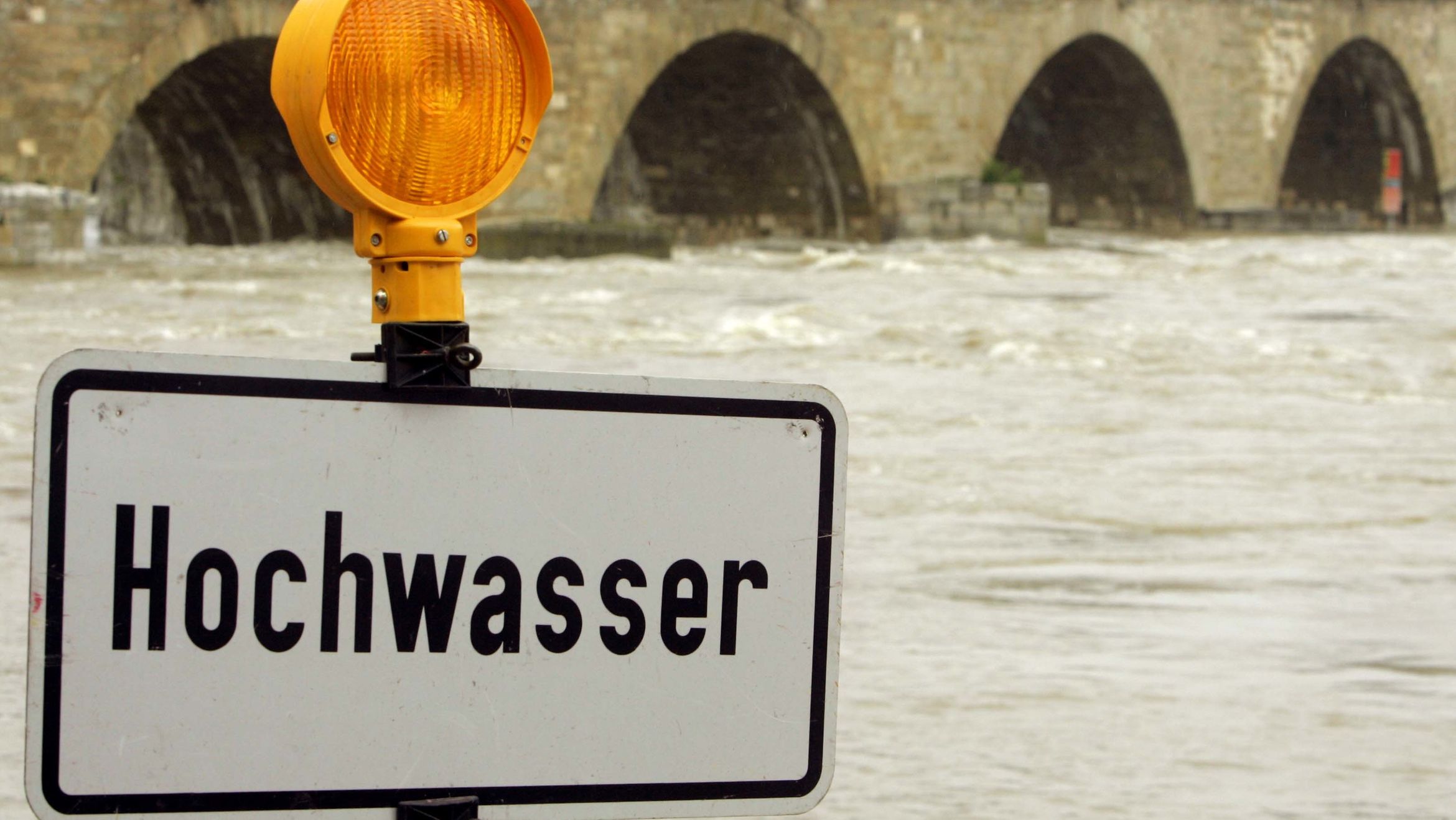 Deutscher Bundestag - Bundestag Verbessert Den Hochwasserschutz In ...