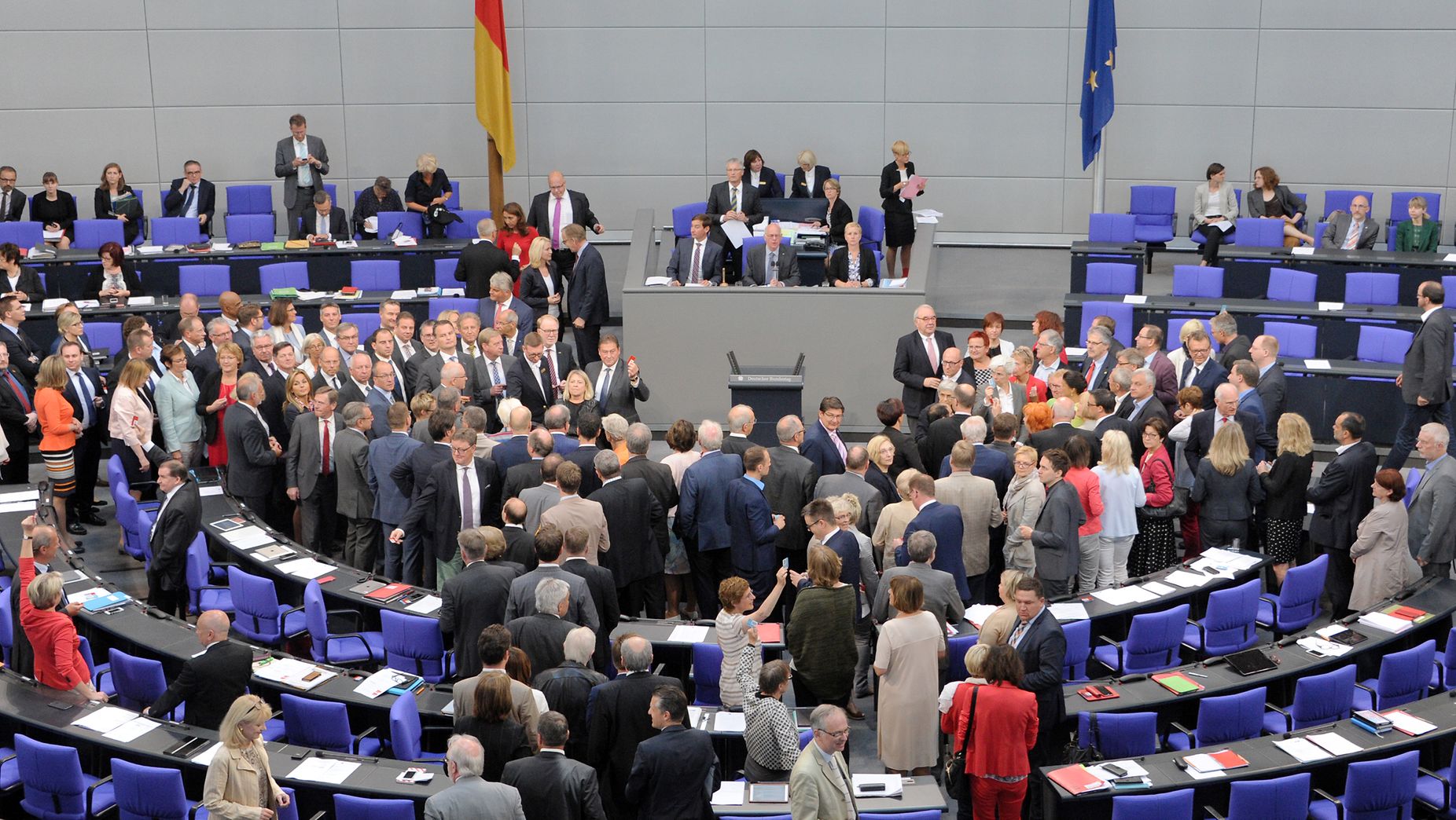 Deutscher Bundestag - Wer Wann Mit Wem Gesetzentwürfe Eingebracht Hat