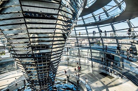 Deutscher Bundestag Krovna Terasa I Kupola Na Zgradi Rajhstaga Nem Reichstag