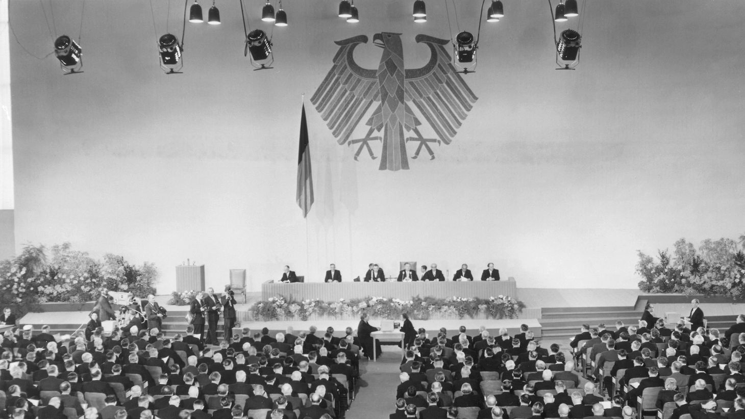 Deutscher Bundestag - Vor 65 Jahren: Erste Bundesversammlung In Berlin