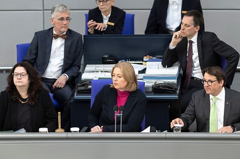 Deutscher Bundestag - Schriftführerinnen Und Schriftführer Des 20 ...