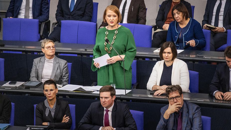 Deutscher Bundestag - Hubertus Heil: Menschen Mit Bleibeperspektive In ...